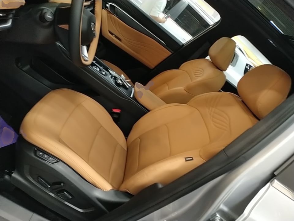 Geely Auto Haoyue L 2026 Model 2.0TD DCT Bliss — снимка 17