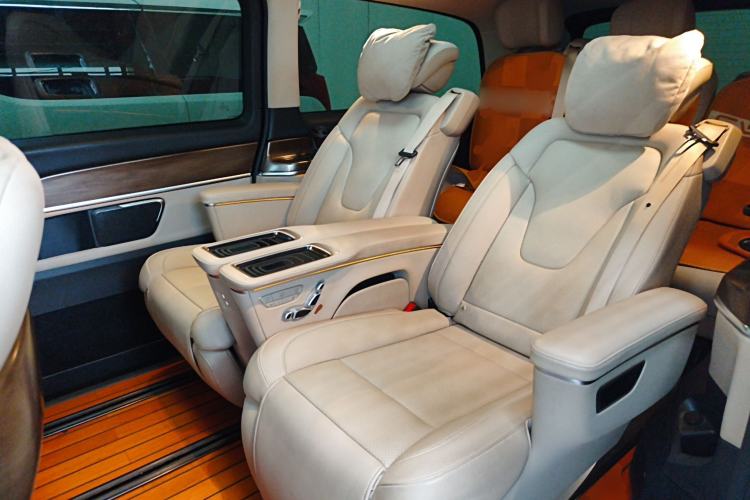 Used Mercedes-Benz V-Class 2020 V 260 L Long-wheelbase Luxury Edition