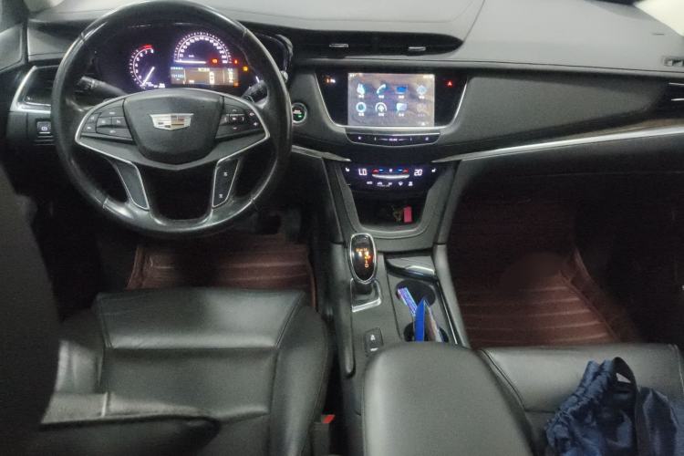 Used Cadillac XT5 2016 25T Luxury Model