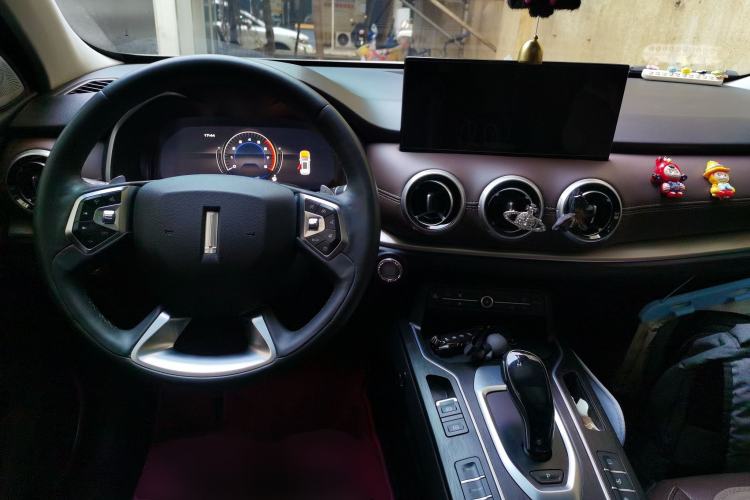 Used Wey VV6 2021 2.0T Two-Wheel Drive Smart Plus
