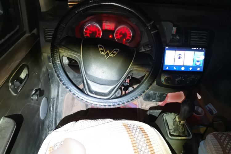 Used Wuling Rongguang S 2021 1.2L Base Model 7-Seater LSI Steering Wheel