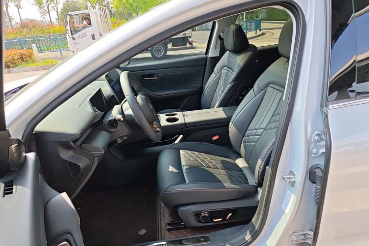 Used Baojun Enjoy 2025 Plug-in Hybrid 140km Luxury Edition Left Front Seat