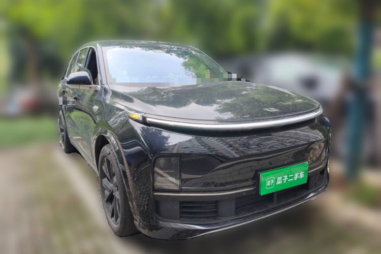 Used Li Auto L8 2023 Air model Front Right 45 Deg