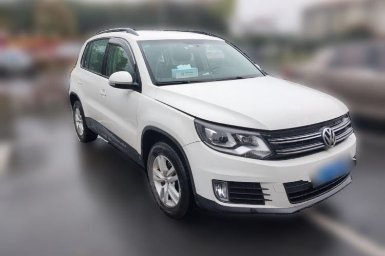 Used Volkswagen Tiguan 2013 1.8TSI Manual Two-Wheel Drive Trend Edition Front Right 45 Deg