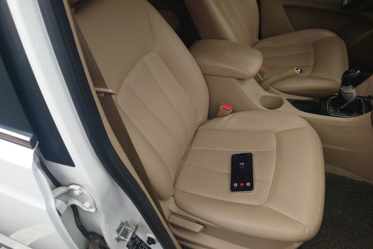 Used Baojun 730 2016 1.5L Manual Comfort Version 7 Seats China V Emission Standard
