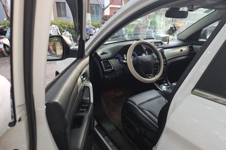 Used Haval H2 2018 Red-Label 1.5T Dual-Clutch Two-Wheel-Drive Luxury Model Driver Seat