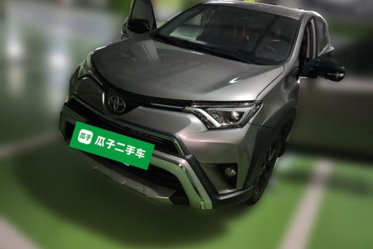 Used Toyota RAV4 2019 2.0L CVT Two-Wheel Drive Urban Edition China VI Standard