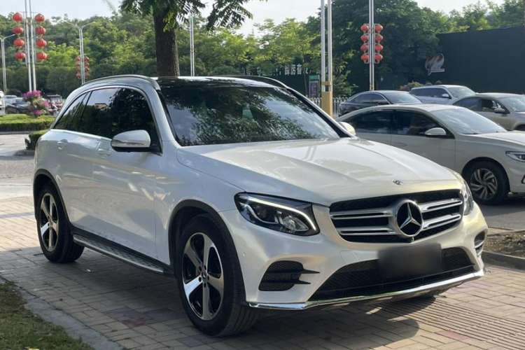 Used Mercedes-Benz GLC 2018 GLC 260 4MATIC Luxury Model
