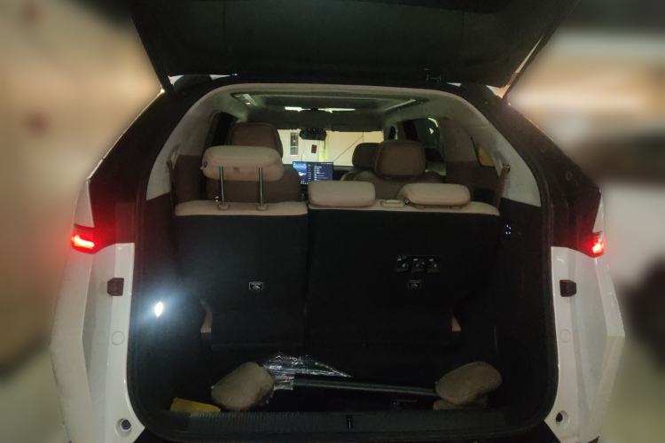 Used XPeng X9 2025 650 Long-Range Max