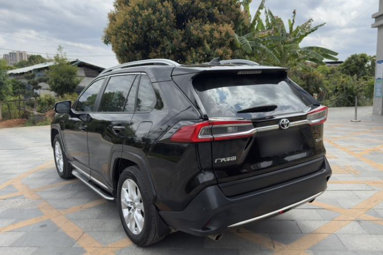 Used Toyota Wildlander 2022 2.0L CVT Two-Wheel Drive Urban Edition Exterior 5