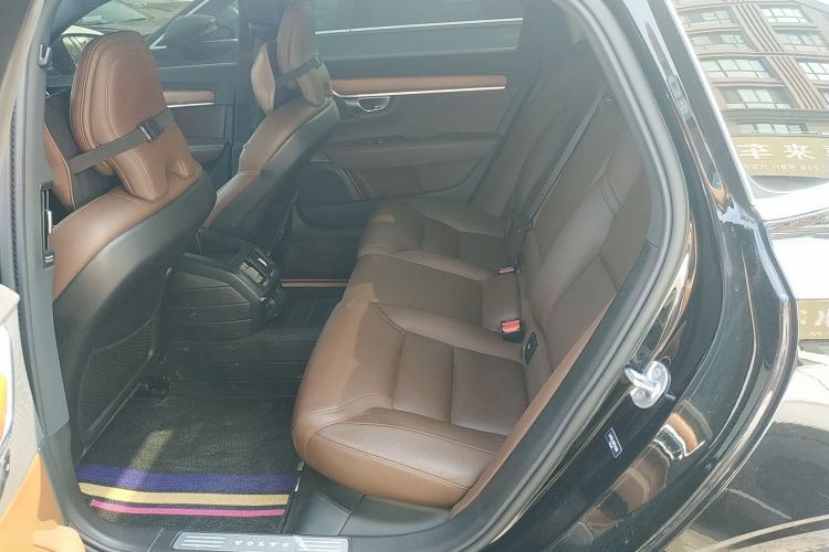 Used Volvo S90 2023 B5 Zhiyi Luxury Edition