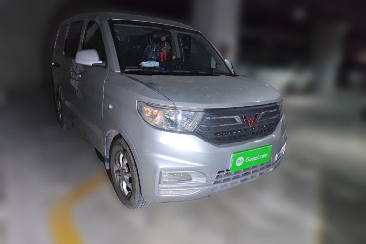 Used Wuling Hongguang V 2019 1.5L Enjoyment Version China VI LAR Front Right 45 Deg