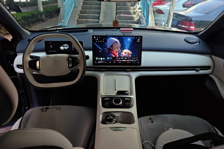 Used Geely Galaxy Xingjian 7 EM-i 2025 120km Exploration+ Version
