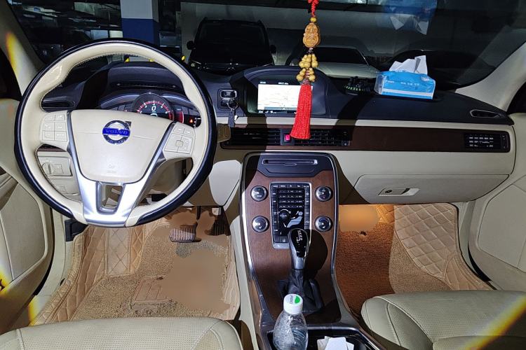 Used Volvo S80L 2015 2.0T T5 Smart Luxury Edition