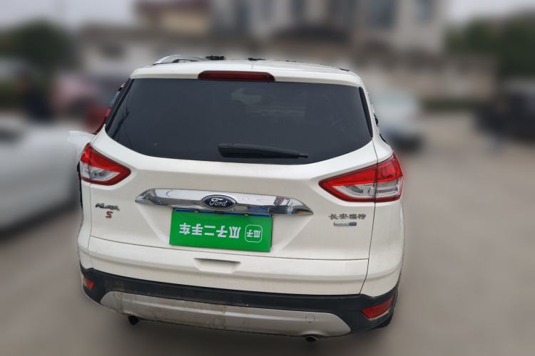 Used Ford Kuga 2015 2.0L GTDi Four-Wheel-Drive Sport Model