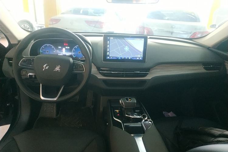 Used Hongqi E-QM5 2024 610 km PLUS
