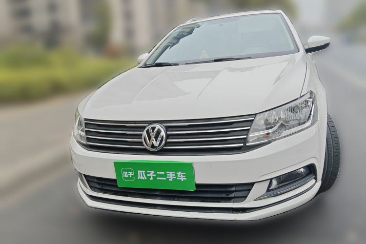 Used Volkswagen Gran Lavida 2015 1.6L Automatic Comfort Edition
