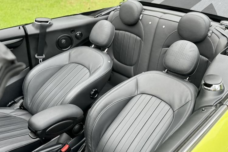 Used MINI MINI 2023 Second Facelift 2.0T COOPER S CABRIO Artist