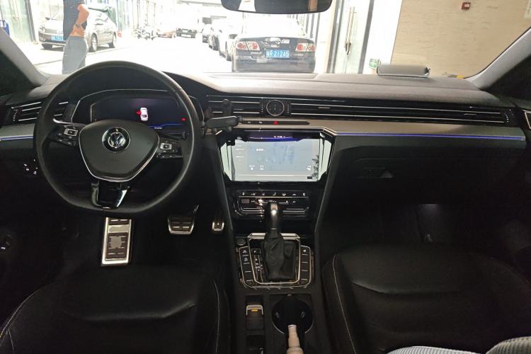 Used Volkswagen FAW-Volkswagen CC 2020 330TSI Glamour Edition China VI Standard Center Console