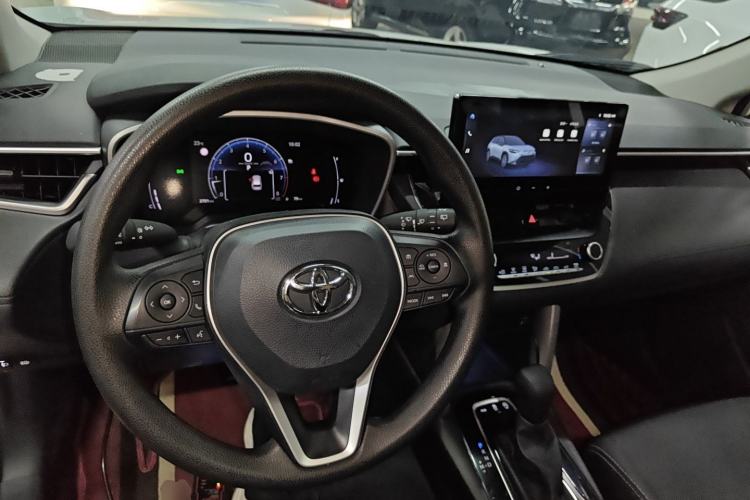 Used Toyota FRONTLANDER 2024 2.0L CVT Leading Plus Edition
