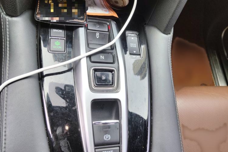 Used Honda UR-V 2017 370TURBO Four-Wheel Drive Prestige Edition China V Gear Lever