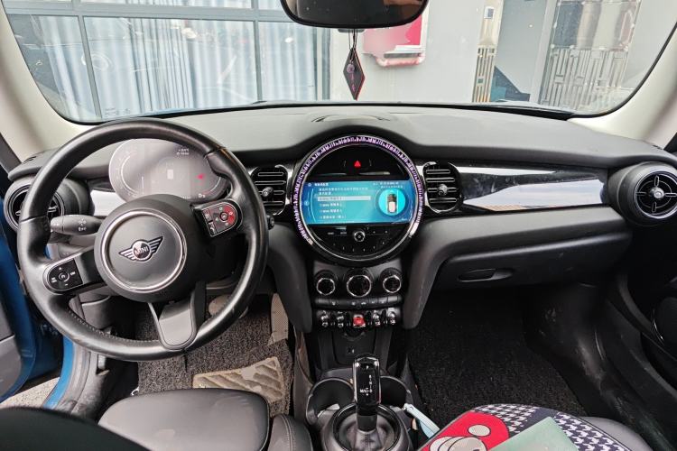 Used MINI 2022 1.5T COOPER Classic Edition