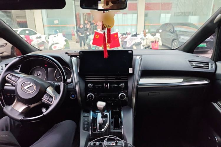 Used Toyota Alphard 2018 Revised Version 3.5L Luxury Edition
