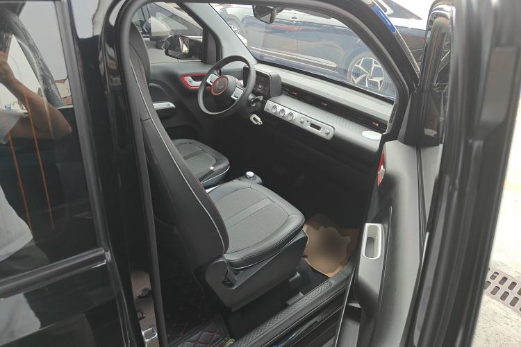 Used Wuling Hongguang MINIEV 2022 GAMEBOY 300km Enthusiast Model with Lithium Iron Phosphate Right Front Seat