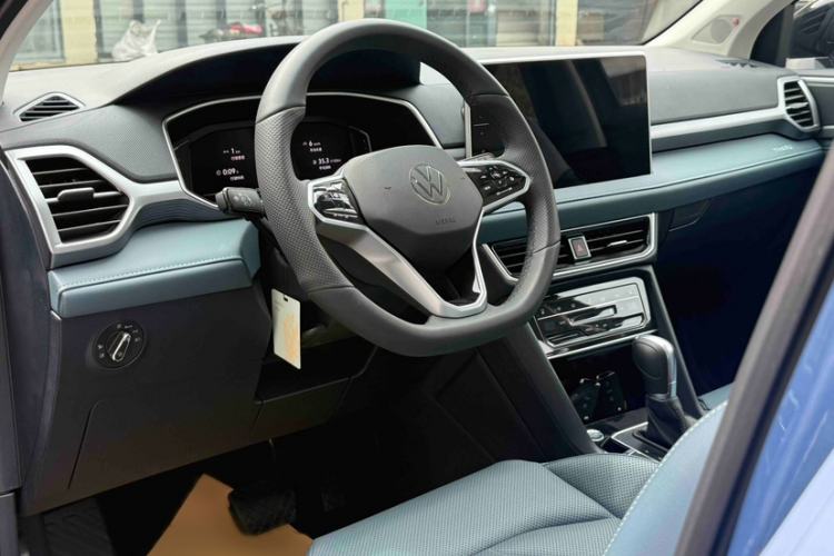 Used Volkswagen Tharu 2023 330TSI Four-Wheel Drive Moon Luxury Edition Interior 4