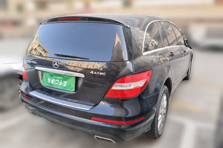 Used Mercedes-Benz R-Class 2017 R 320 4MATIC Business Edition Prestige Model