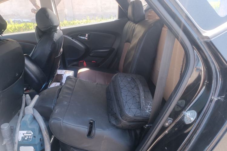 Used Hyundai ix35 2015 2.0L Automatic 2WD Smart Type China IV