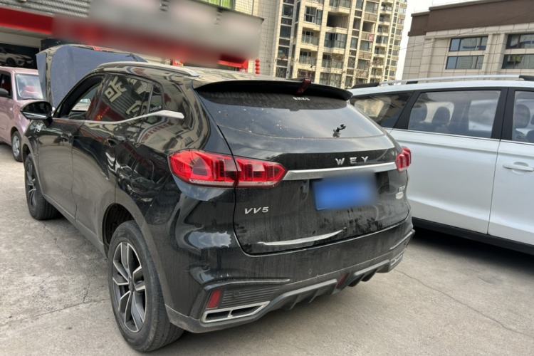 Used Wey VV5 2021 1.5T Two-Wheel Drive Color Pioneer
