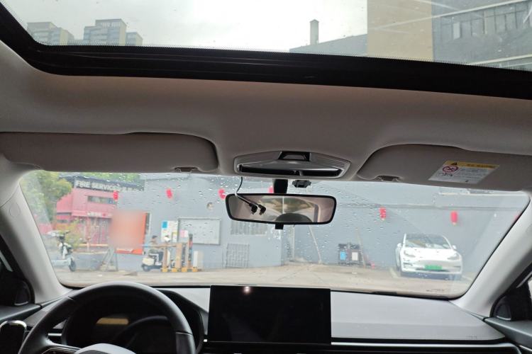 Used Geely Auto Emgrand 2023 4th Generation Champion Edition 1.5L CVT Prestige Model
