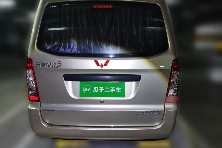 Used Wuling Rongguang S 2021 1.2L Base Model 7-Seater LSI
