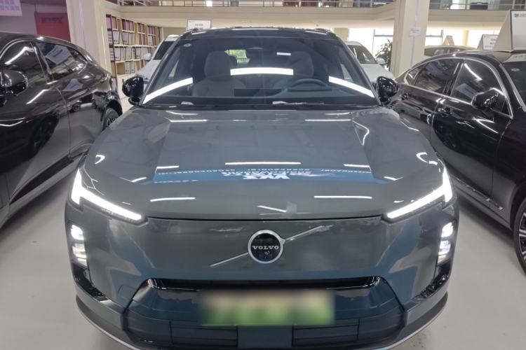 Used Volvo Volvo XC70 Plug-in Hybrid 2026 Model Four-Wheel Drive Long-Range Ultra