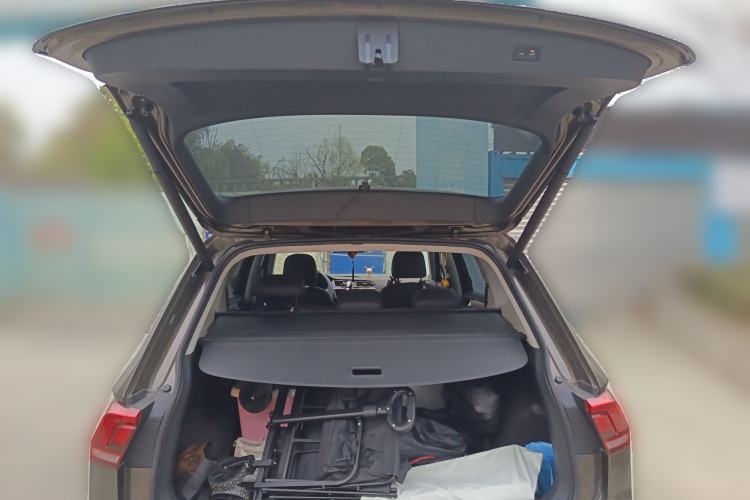 Used Volkswagen Tiguan L 2019 330TSI Automatic Two-Wheel Drive Smart Luxury Version China VI Standard Trunk