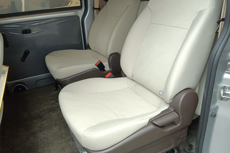 Used Wuling Hongguang V 2022 1.5L Enjoy Edition Electric-Powered LAR