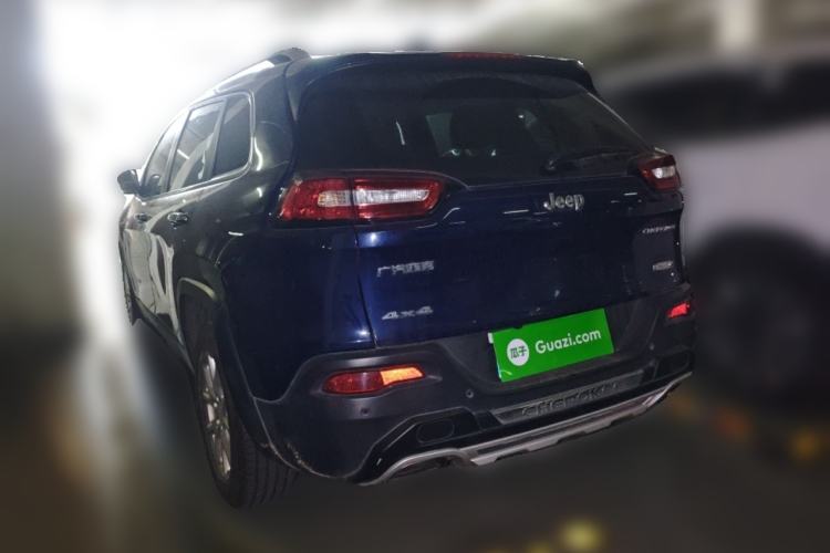 Used Jeep Cherokee 2016 2.4L Leading Edition
