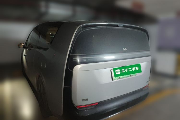 Used Li Auto MEGA 2024 Ultra Model
