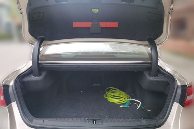 Used Geely Auto Emgrand GT 2015 1.8T Standard Model