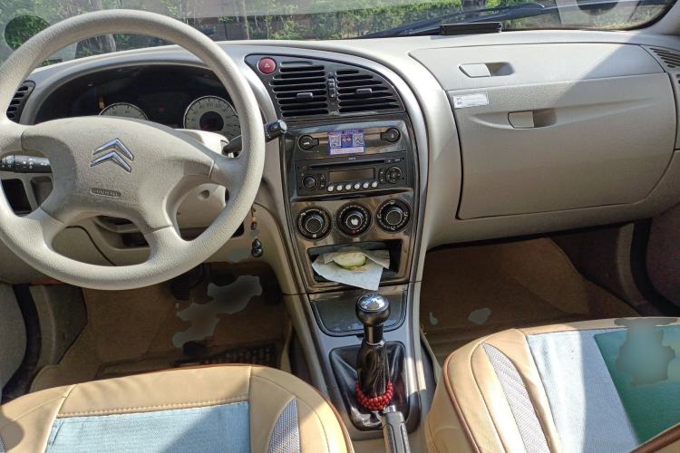 Used Citroen Elysee 2012 Sedan 1.6L Manual Tech Model Center Console