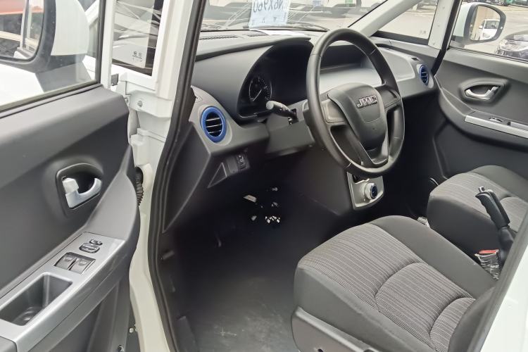 Used JMC E-Roadrunner 2023 E630 Van Deluxe Edition 41.86 kWh