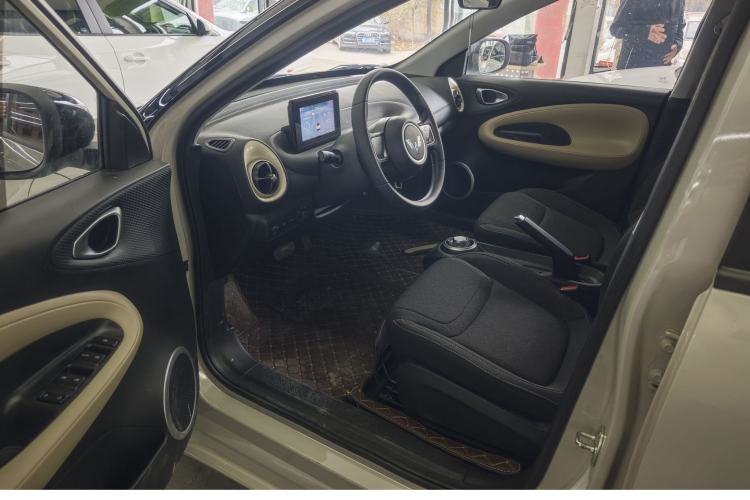 Used Wuling Bingo 2024 203km Light Edition Interior 1