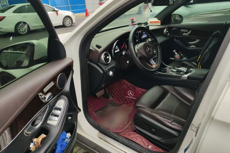 Used Mercedes-Benz GLC 2017 GLC 260 4MATIC Dynamic Edition Driver Seat