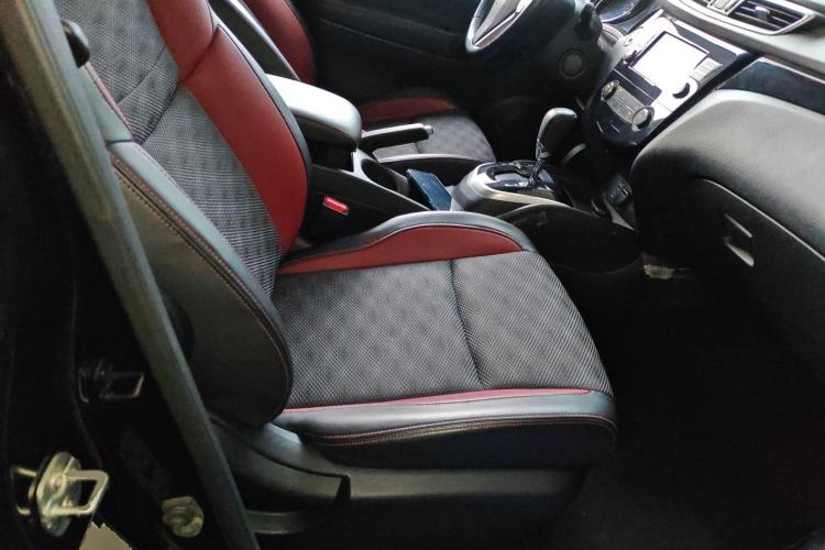 Used Nissan Qashqai 2017 2.0L CVT Luxury Edition China V Standard Right Front Seat