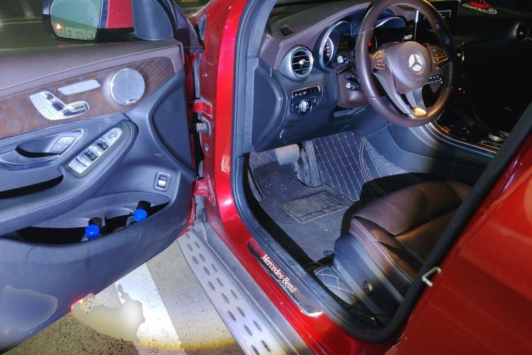 Used Mercedes-Benz GLC 2016 GLC 300 4MATIC Dynamic Model