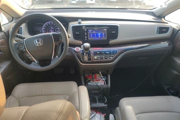 Used Honda Odyssey 2015 2.4L Luxury Edition
