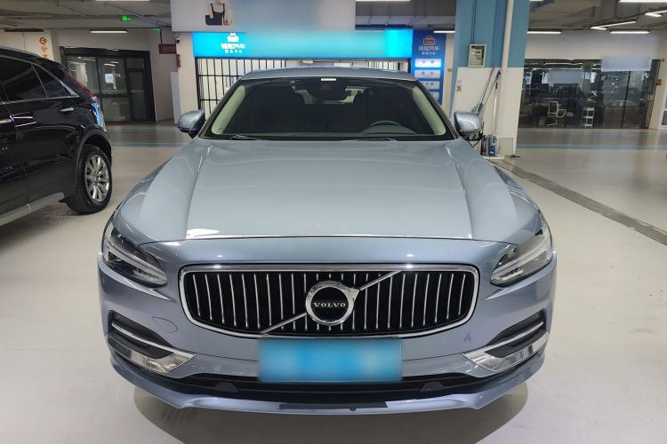 Used Volvo S90 2018 T4 Zhiyi Edition
