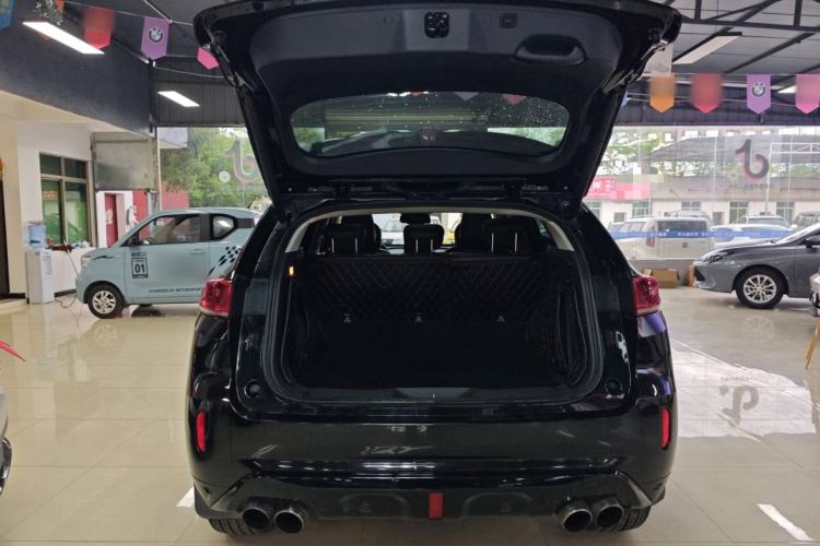 Used Wey VV7 2017 2.0T Flagship Model Trunk