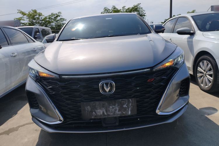 Used CHANGAN Eado 2021 PLUS Blue Whale NE 1.4T GDI DCT Flagship Model Front